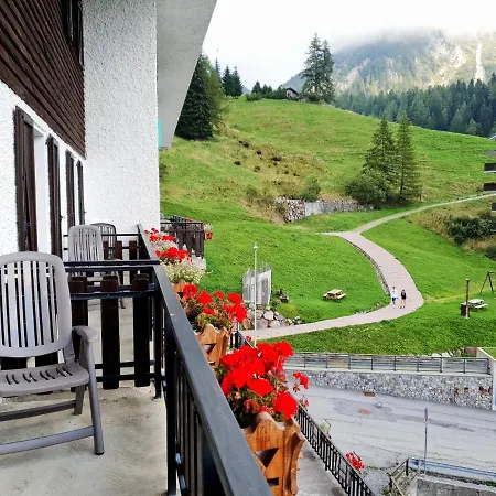 Hotel Des Alpes 3*